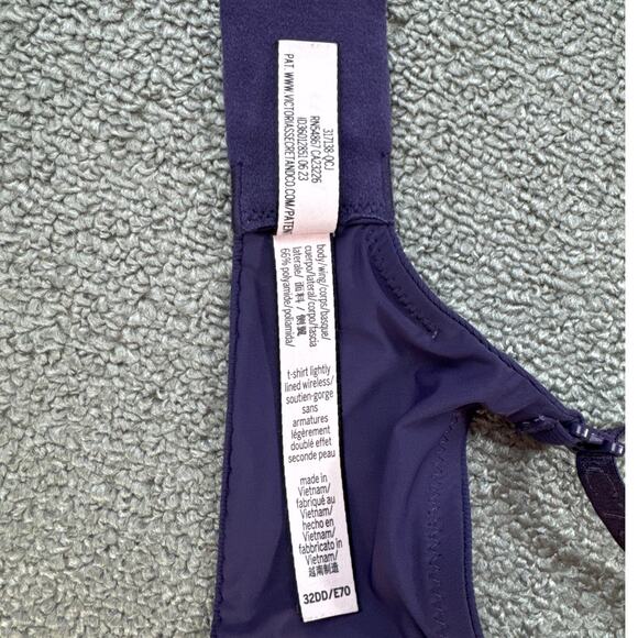 Victoria's Secret Bra T-Shirt Lightly Lined Wireless Purple Size 32DD - Picture 9 of 9